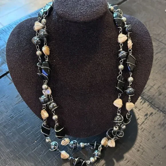 Vintage Caged Glass Bead Odd Shapes Long Black & Cream Silverstone Necklace​ - Picture 2 of 9